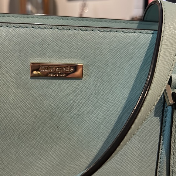 Kate spade light turquoise bag, approximately 12 x 11 1/2 divided into three - Picture 2 of 10